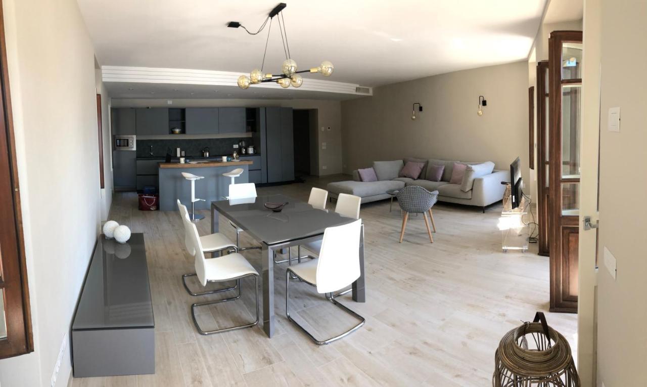 Casa Elisabetta, Affacciata Sul Golfo Appartement Salò Buitenkant foto